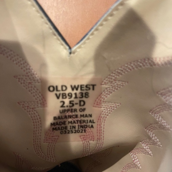 Purple Metallic Cowboy Boots - Picture 4 of 7